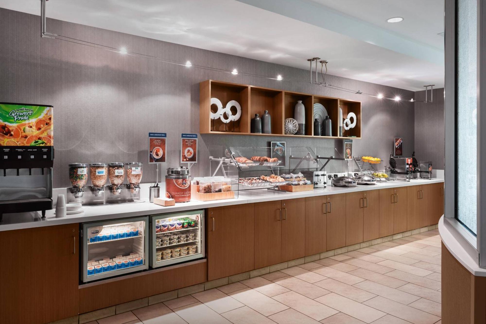 Springhill Suites By Marriott Syracuse Carrier Circle Восток Сиракьюс Экстерьер фото