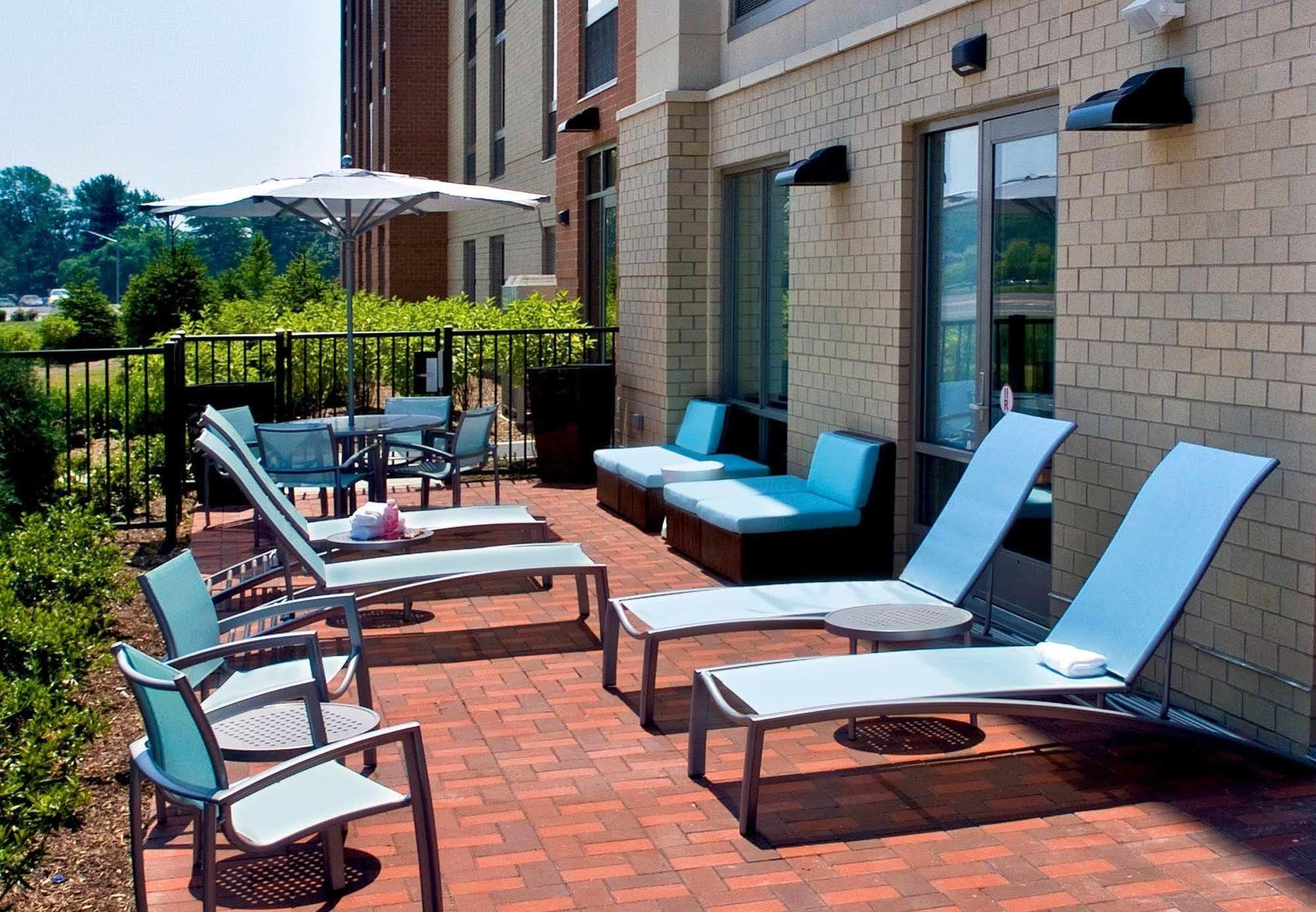 Springhill Suites By Marriott Syracuse Carrier Circle Восток Сиракьюс Экстерьер фото